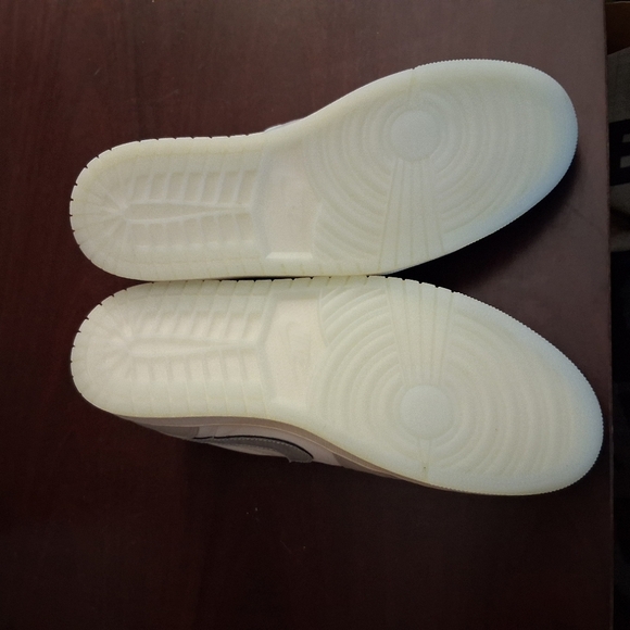 New Jordan 1 Retro Low OG Size 13 Year Of The Snake 2025 HF3144-100 New Year - Picture 4 of 11